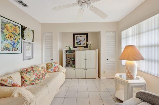 5200 Privet B Place B, Delray Beach, FL 33484