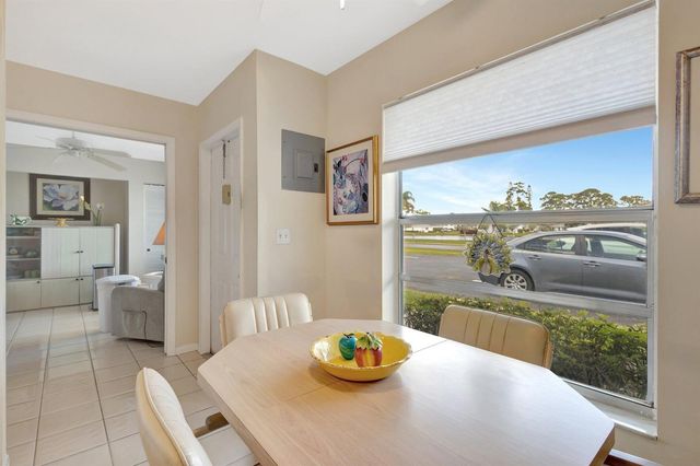 5200 Privet B Place B, Delray Beach, FL 33484