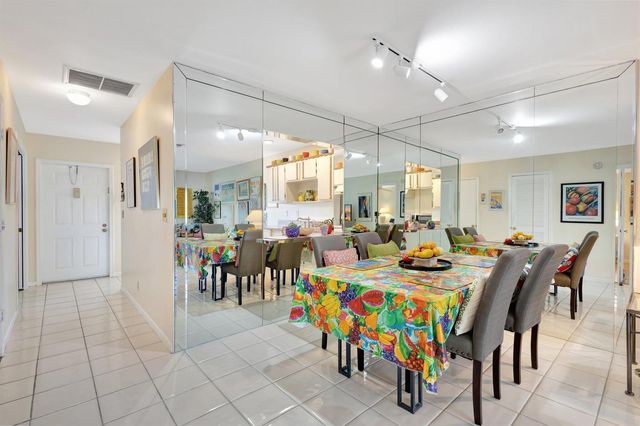 5200 Privet B Place B, Delray Beach, FL 33484