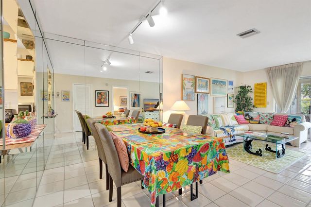 5200 Privet B Place B, Delray Beach, FL 33484