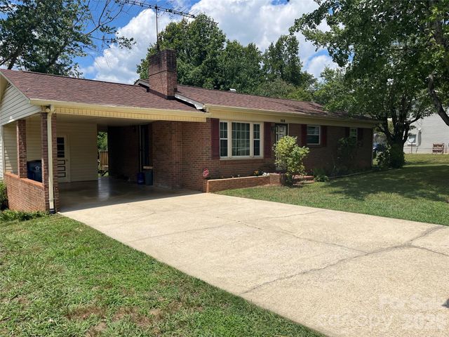 621 Legion Road, Lenoir, NC 28645