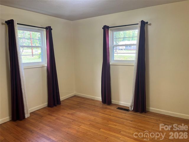 621 Legion Road, Lenoir, NC 28645