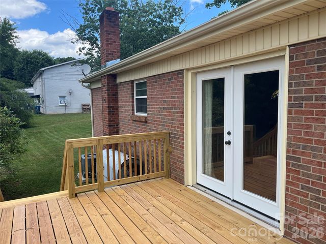 621 Legion Road, Lenoir, NC 28645