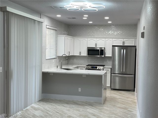1194 Stormy Valley Road, Las Vegas, NV 89123
