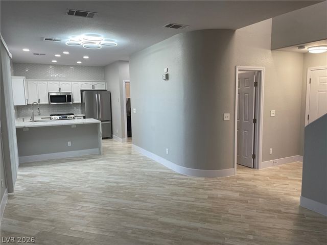 1194 Stormy Valley Road, Las Vegas, NV 89123