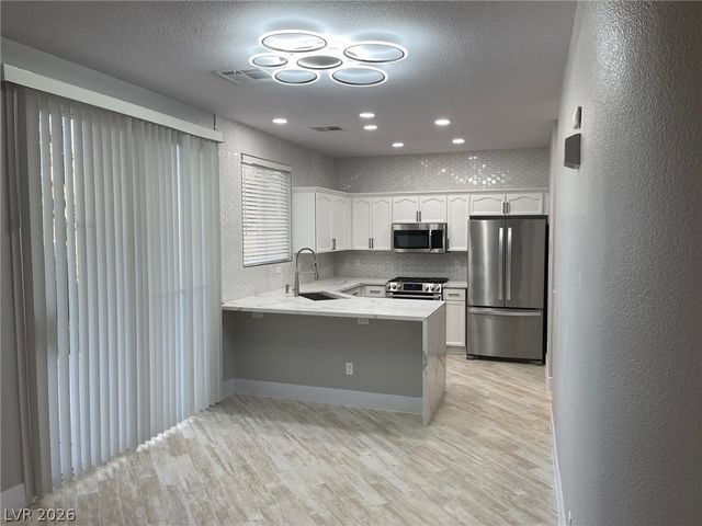 1194 Stormy Valley Road, Las Vegas, NV 89123