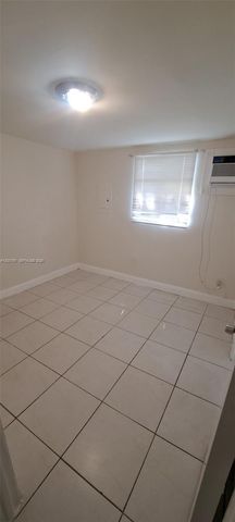 1362 SW 2nd St 7, Miami, FL 33135