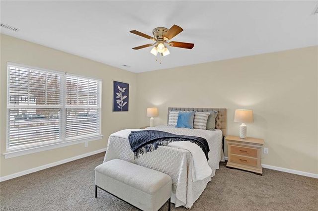 101 Lakeview CV, Smithfield, VA 23430