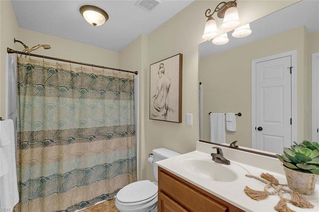 101 Lakeview CV, Smithfield, VA 23430