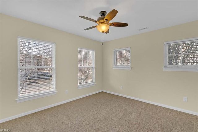 101 Lakeview CV, Smithfield, VA 23430