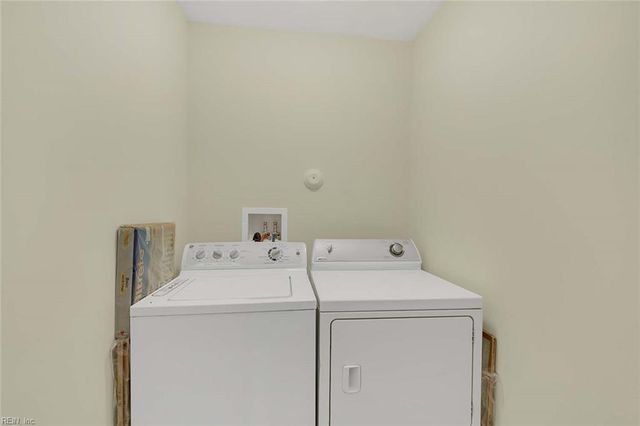 101 Lakeview CV, Smithfield, VA 23430