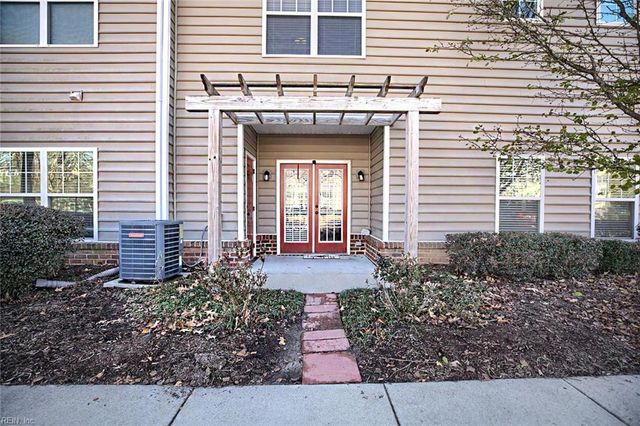 101 Lakeview CV, Smithfield, VA 23430