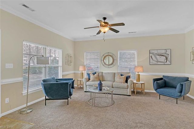 101 Lakeview CV, Smithfield, VA 23430