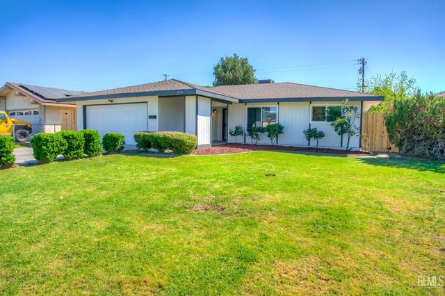 2731 Dracena Street, Bakersfield, CA 93304