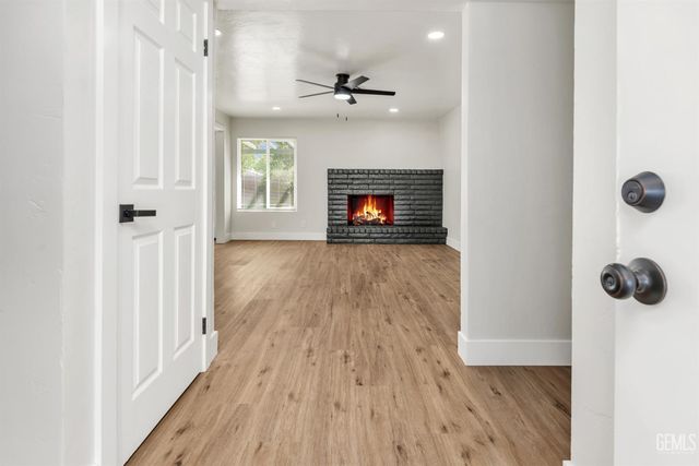 2731 Dracena Street, Bakersfield, CA 93304