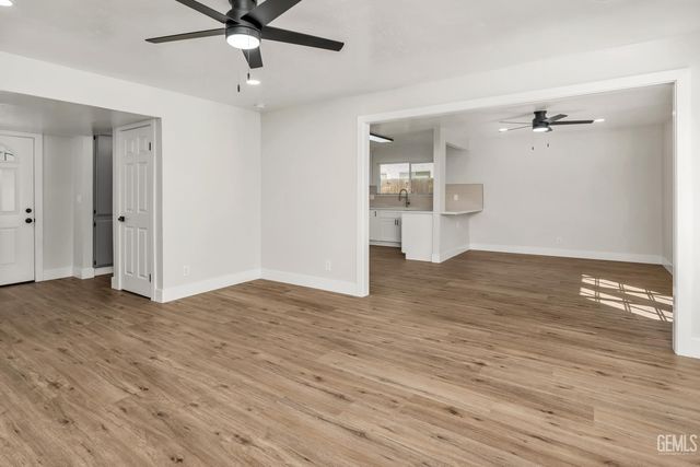 2731 Dracena Street, Bakersfield, CA 93304