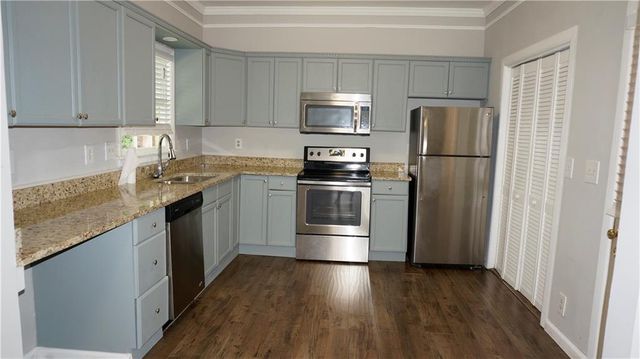 3763 Ashford Dunwoody NE Road 6, Brookhaven, GA 30319