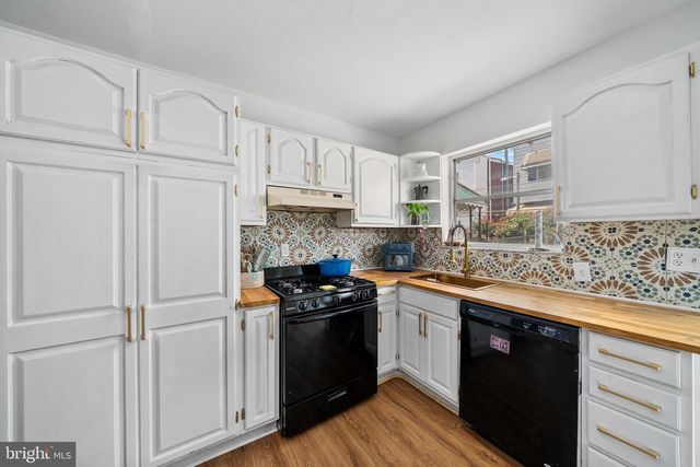 2720 S 16TH ST, Philadelphia, PA 19145
