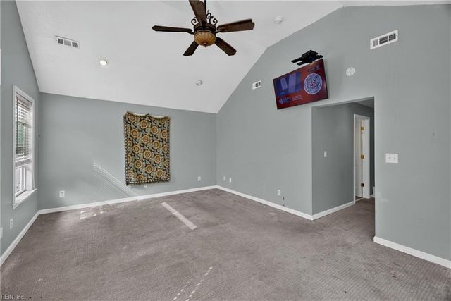 9 Baywood LN, Portsmouth, VA 23701