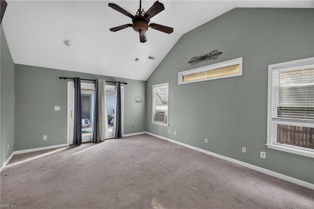 9 Baywood LN, Portsmouth, VA 23701