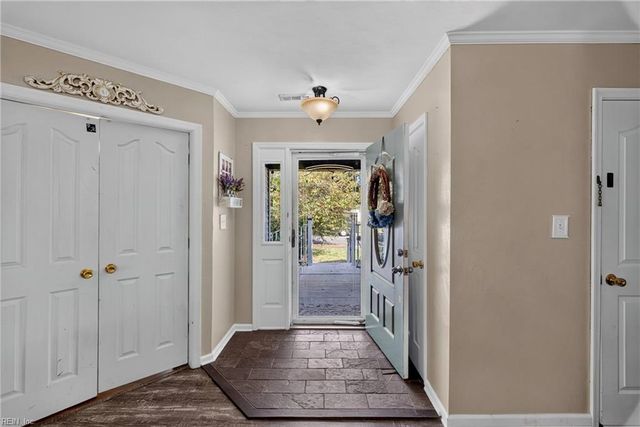 9 Baywood LN, Portsmouth, VA 23701
