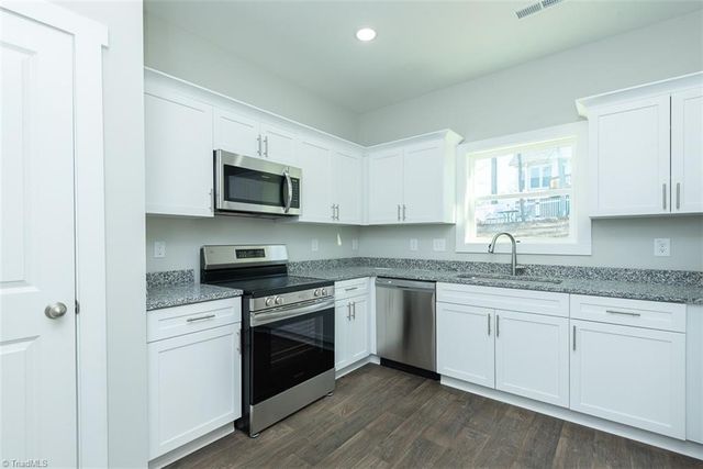 559 Pinnix Road, Burlington, NC 27217