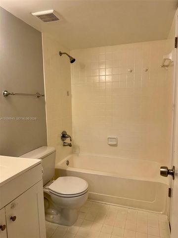 9945 Nob Hill Ct 9945, Sunrise, FL 33351