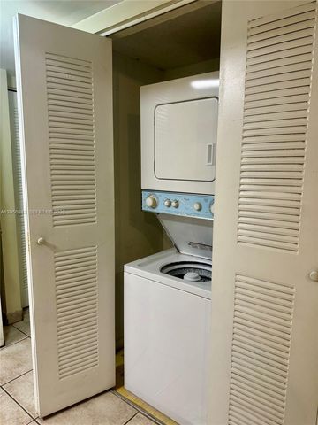 9945 Nob Hill Ct 9945, Sunrise, FL 33351
