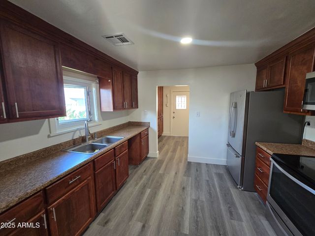 1722 W HADLEY Street, Phoenix, AZ 85007