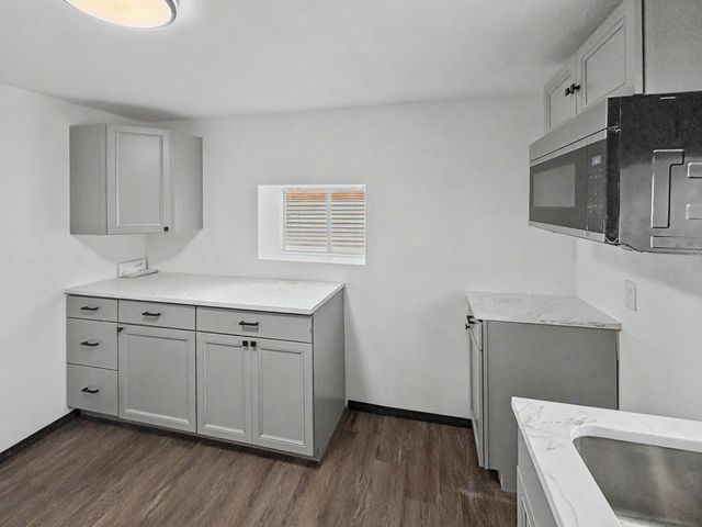 2800 Duranes Road NW, Albuquerque, NM 87104