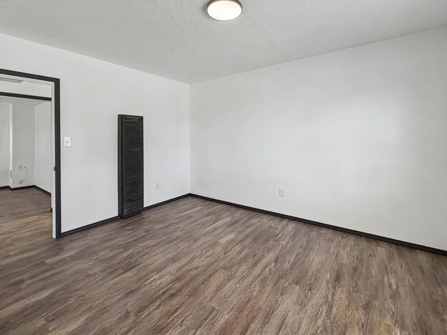 2800 Duranes Road NW, Albuquerque, NM 87104