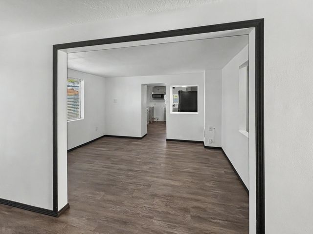 2800 Duranes Road NW, Albuquerque, NM 87104