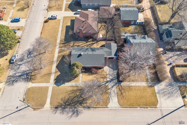 1204 9 ST, Rapid City, SD 57701