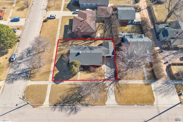 1204 9 ST, Rapid City, SD 57701