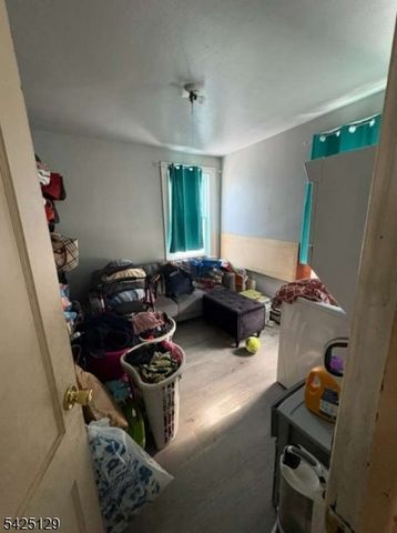 148 Pineview Ter, Plainfield City, NJ 07062