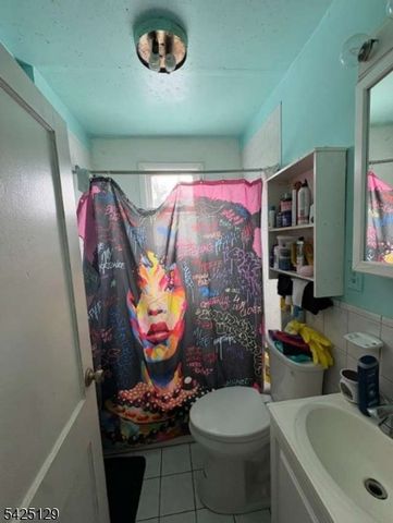 148 Pineview Ter, Plainfield City, NJ 07062