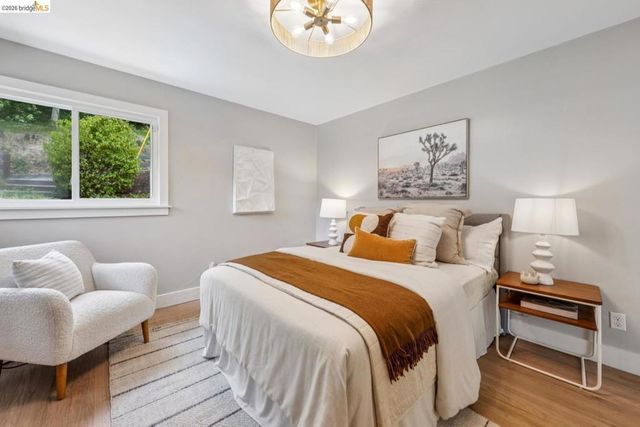 6141 Aspinwall RD, Oakland, CA 94611