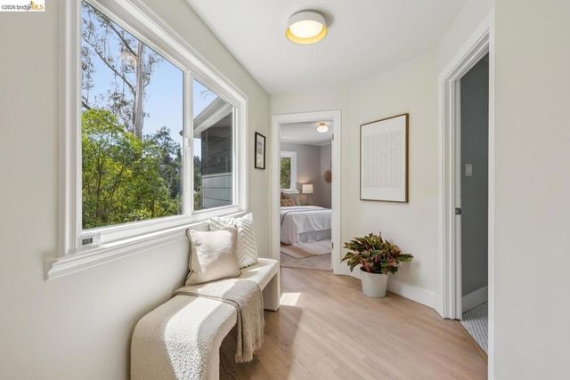 6141 Aspinwall RD, Oakland, CA 94611