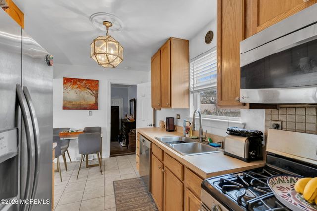 22 Tilton Avenue, Toms River, NJ 08757