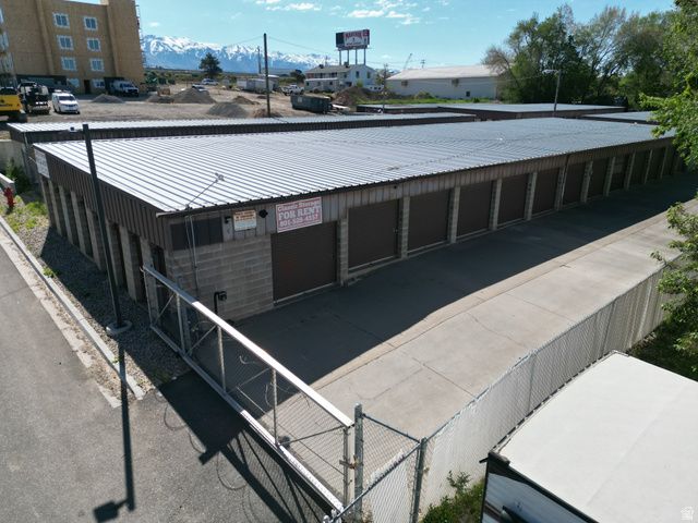 2087 N MAIN ST, Clearfield, UT 84015