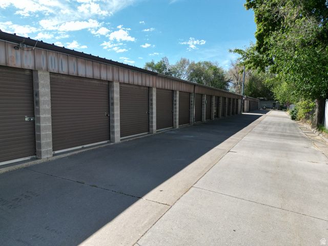 2087 N MAIN ST, Clearfield, UT 84015