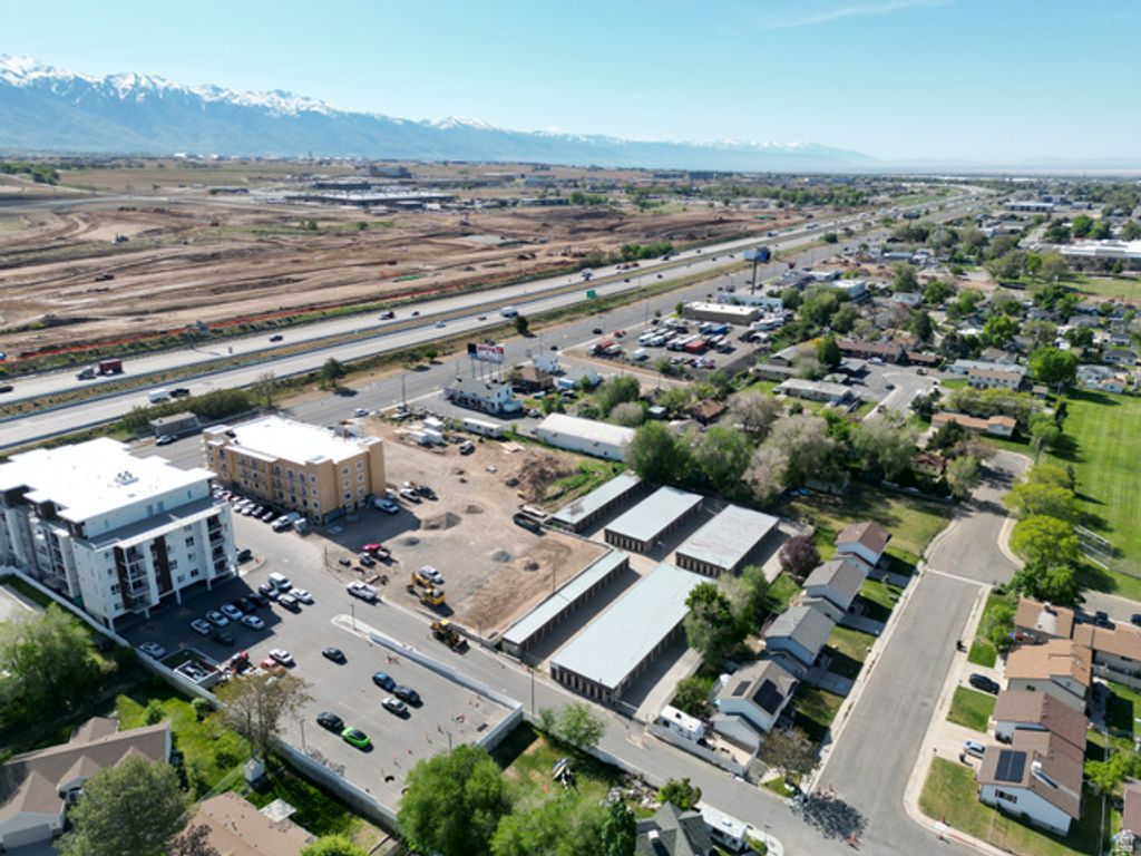 2087 N MAIN ST, Clearfield, UT 84015