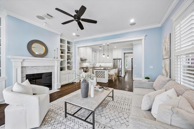 634 W 17th Street, Houston, TX 77008