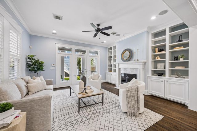 634 W 17th Street, Houston, TX 77008