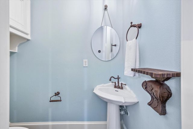 634 W 17th Street, Houston, TX 77008
