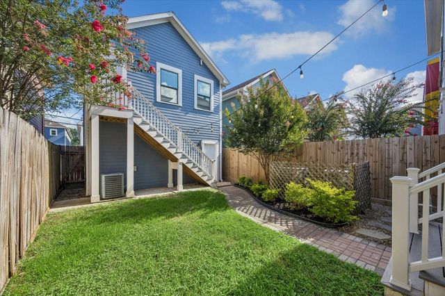 634 W 17th Street, Houston, TX 77008