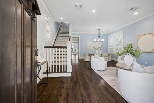 634 W 17th Street, Houston, TX 77008