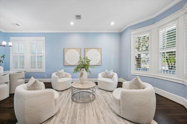 634 W 17th Street, Houston, TX 77008