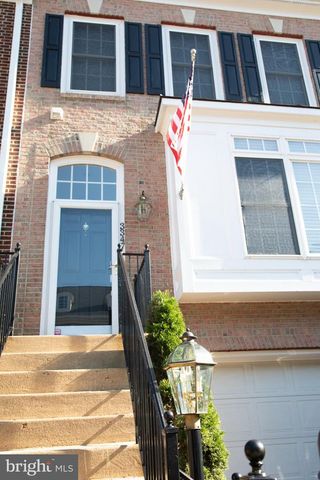 3347 WILTON CREST CT, Alexandria, VA 22310