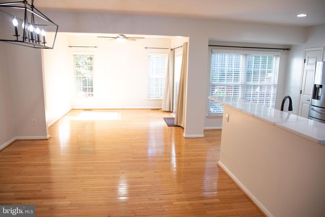 3347 WILTON CREST CT, Alexandria, VA 22310